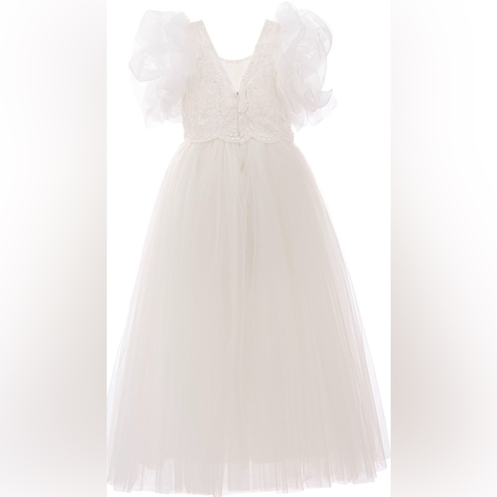 Tulleen girls dress for any festive occasion.